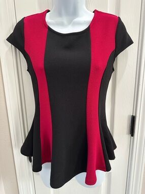 Suzy Shier Black and Red Peplum Short Sleeve Tunic